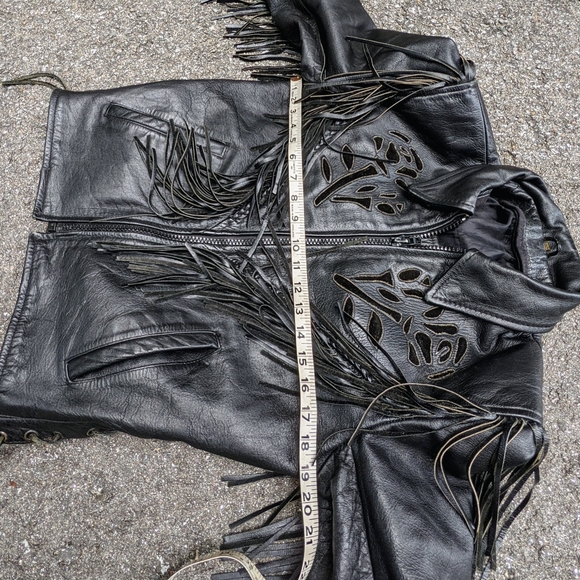 ✨SOLD✨Vintage Rose Fringe Leather Black Moto - Picture 10 of 12